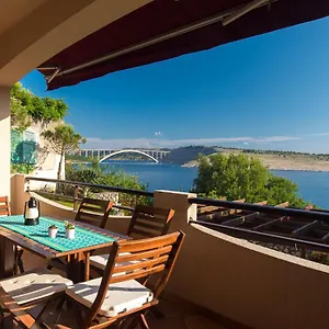 Captain's With Sea View Kraljevica